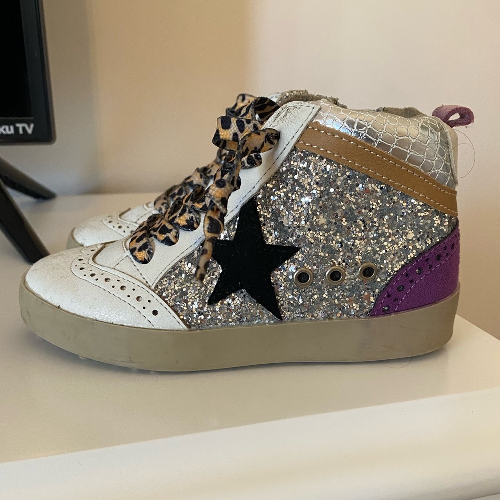 Shushop Toddler trendy snea sz 8